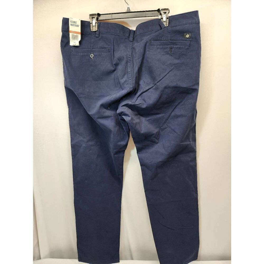 Dockers Men's Size 40x32 Navy Ultimate Chinos, Athletic Fit Stretch Straight Leg - Picture 4 of 15